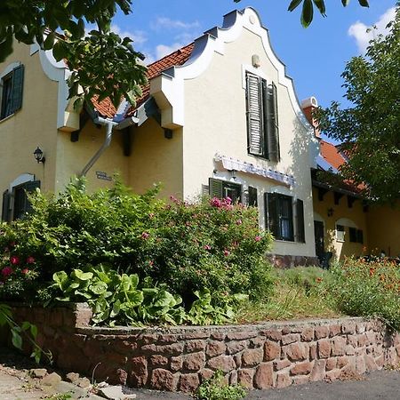 Hillside Apartments Révfülöp Екстериор снимка