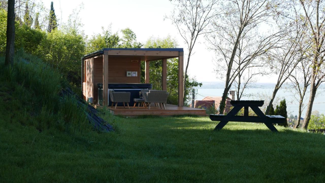 Hillside Apartments Révfülöp Екстериор снимка