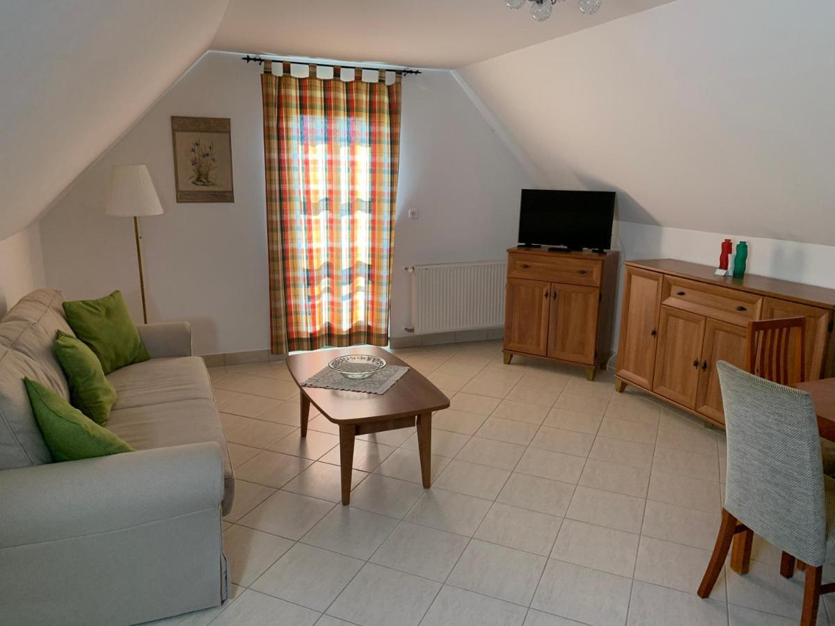 Hillside Apartments Révfülöp Екстериор снимка